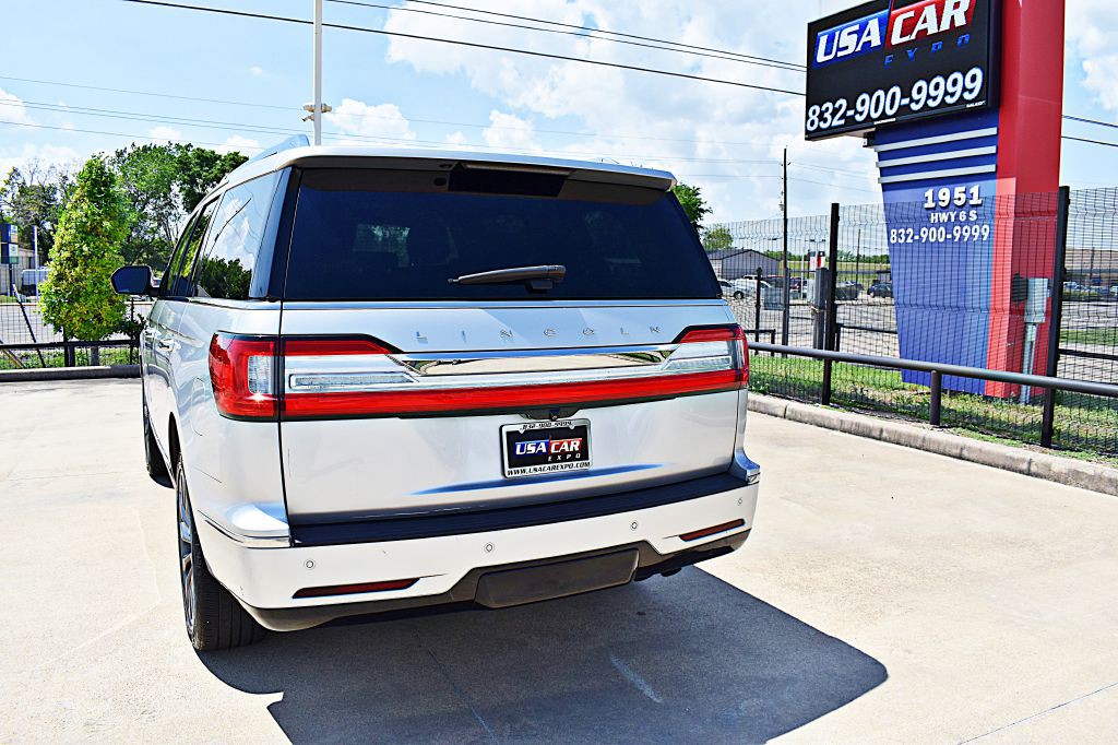 2019 Lincoln Navigator Image 59