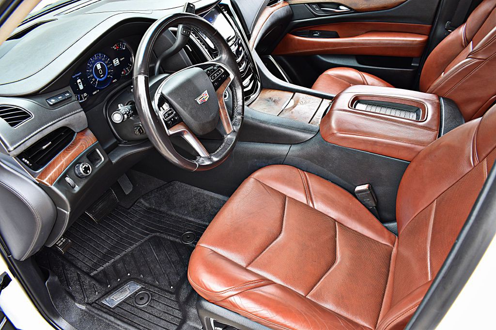 2020 Cadillac Escalade Image 15