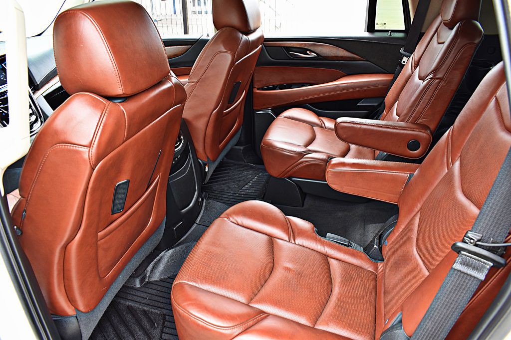 2020 Cadillac Escalade Image 17