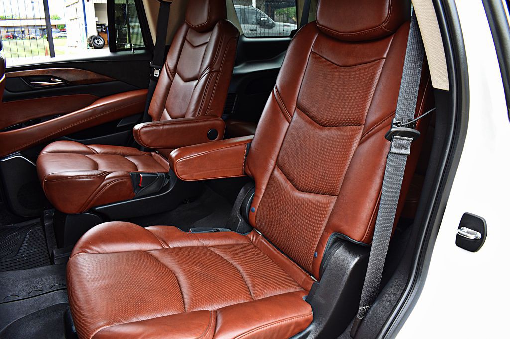 2020 Cadillac Escalade Image 18