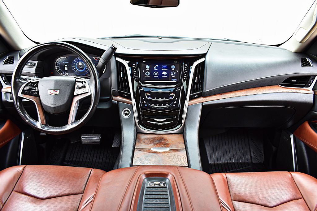 2020 Cadillac Escalade Image 24