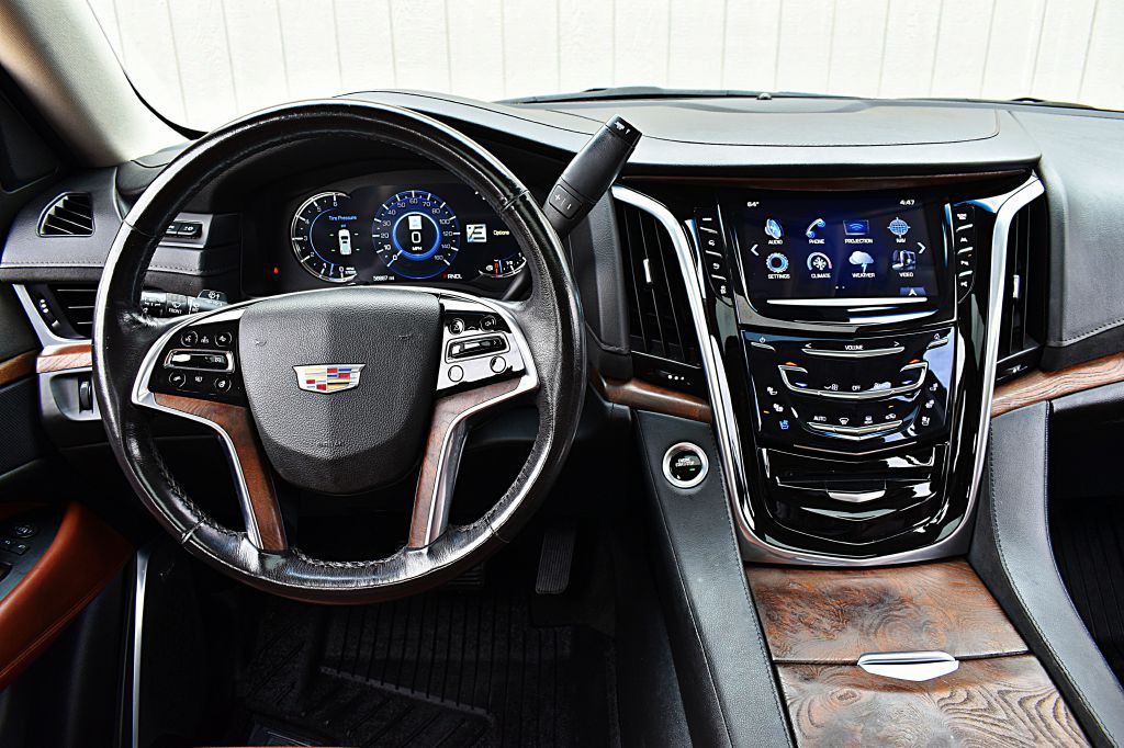 2020 Cadillac Escalade Image 25