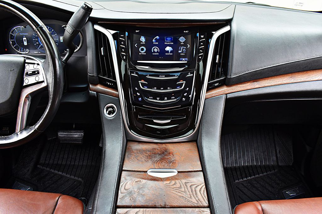 2020 Cadillac Escalade Image 27