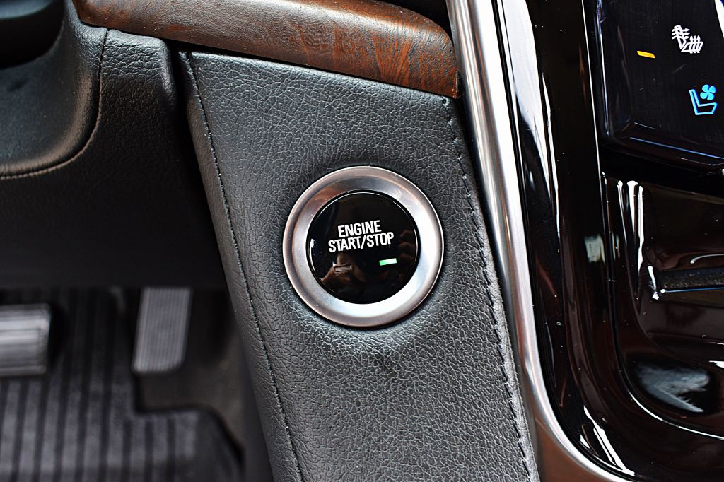 2020 Cadillac Escalade Image 40