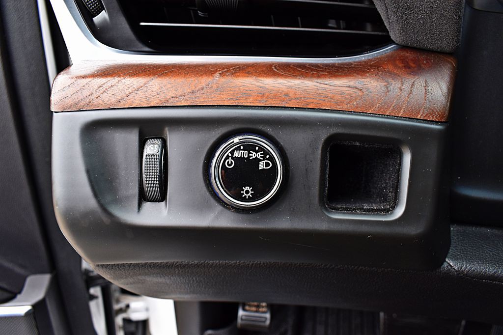 2020 Cadillac Escalade Image 47