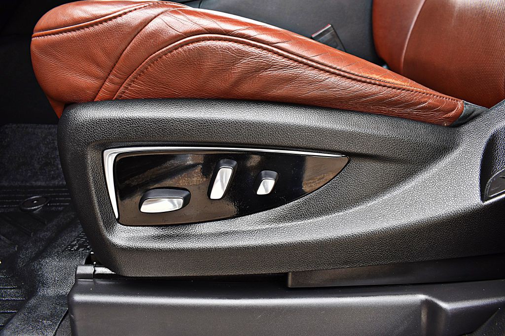 2020 Cadillac Escalade Image 50