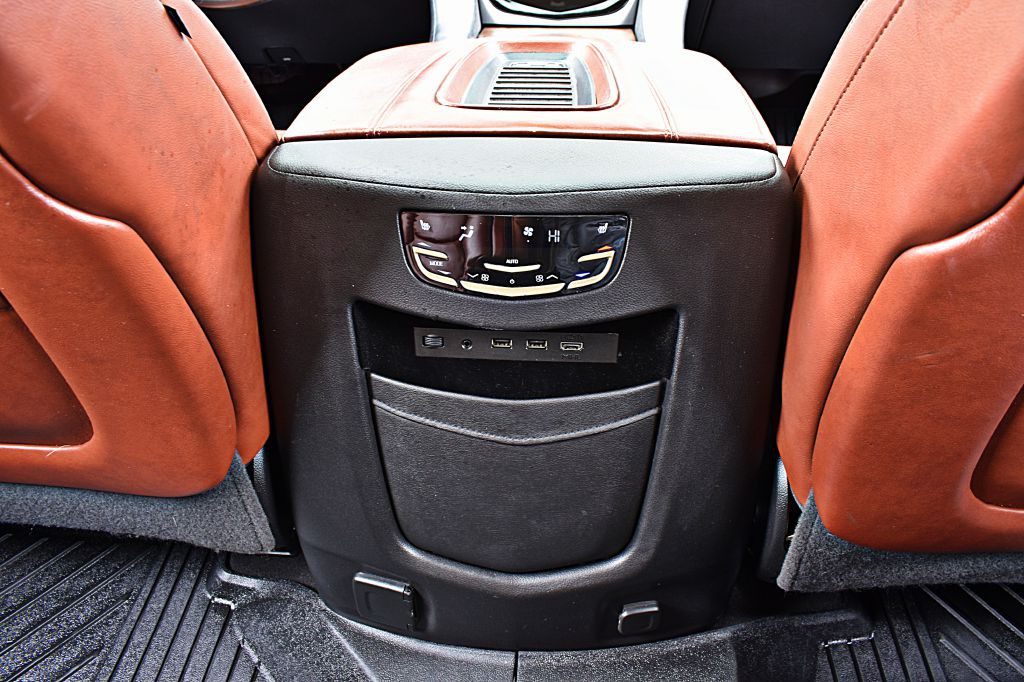 2020 Cadillac Escalade Image 52