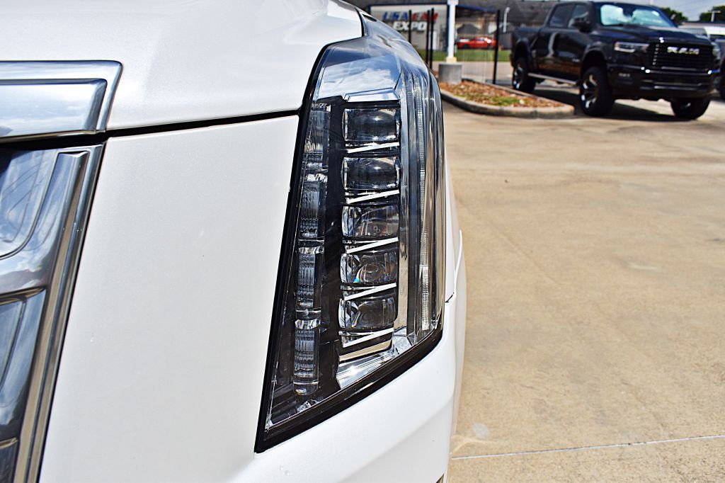 2020 Cadillac Escalade Image 54