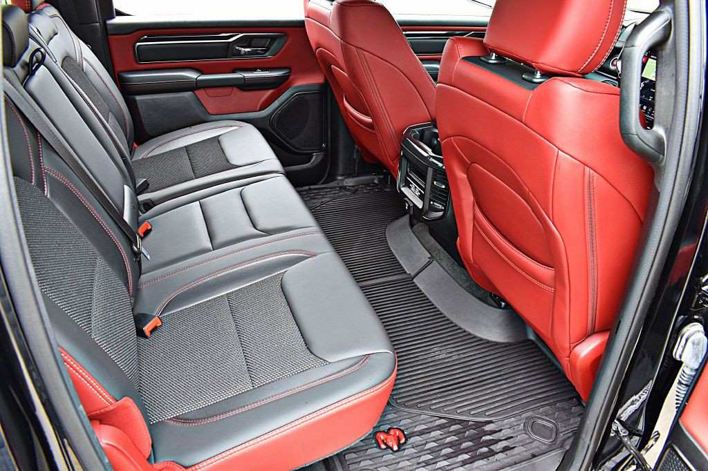 2021 RAM 1500 Image 25