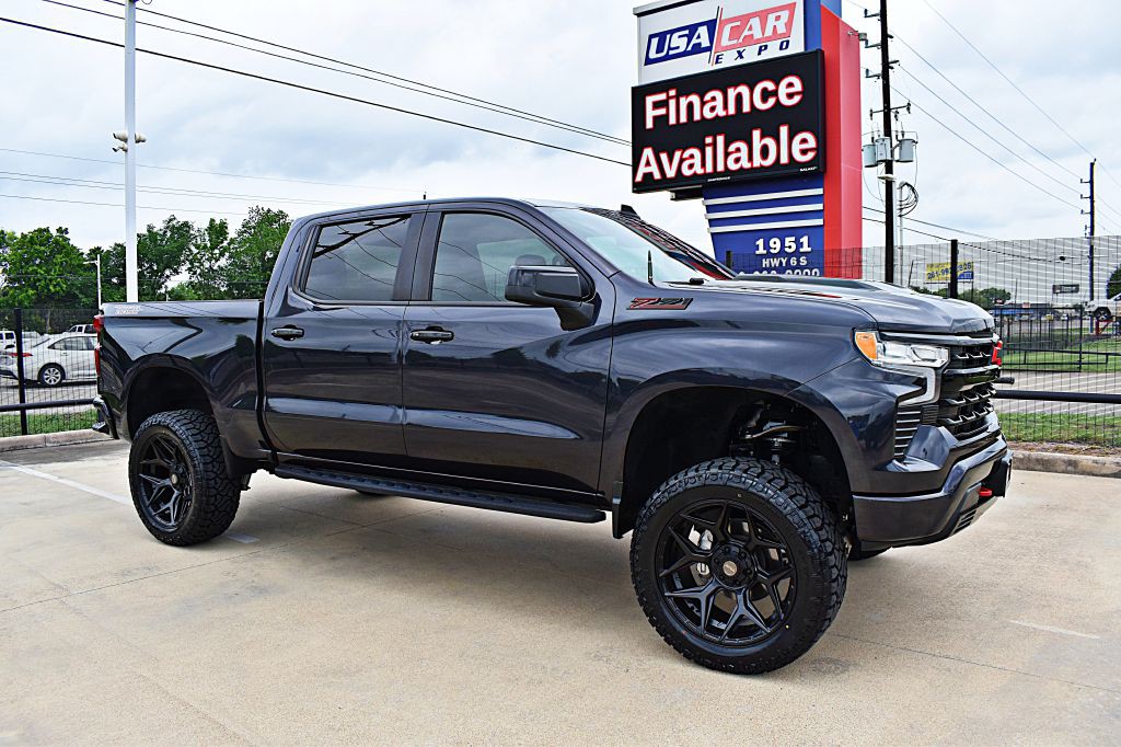 2023 Chevrolet Silverado 1500 Image 3