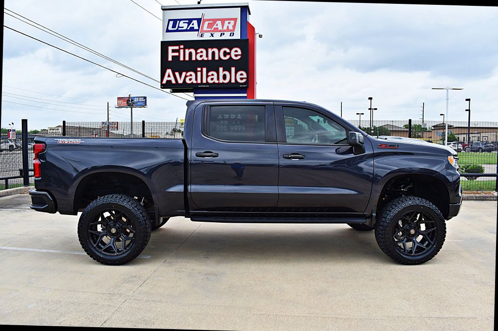 2023 Chevrolet Silverado 1500 Image 4