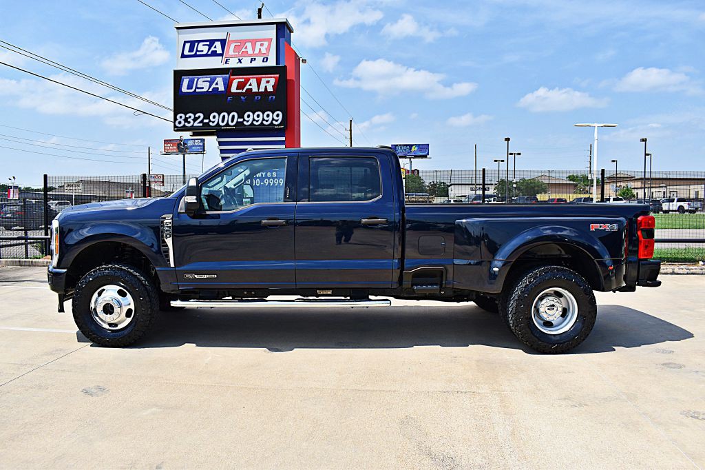 2023 Ford F-350 Image 10