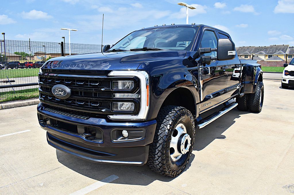 2023 Ford F-350 Image 14
