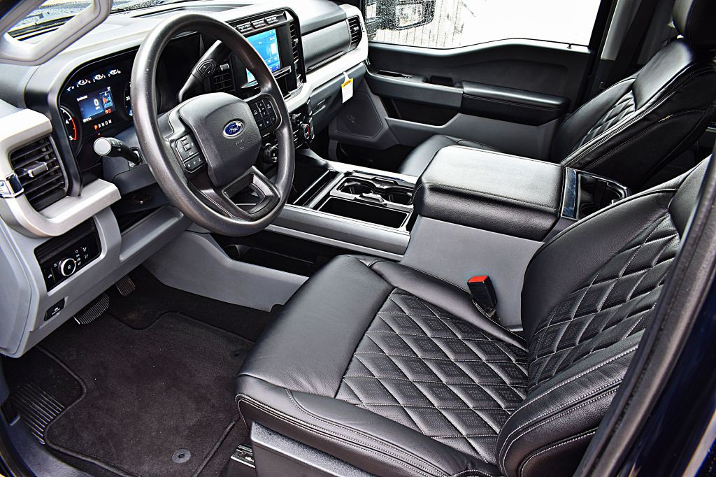 2023 Ford F-350 Image 16