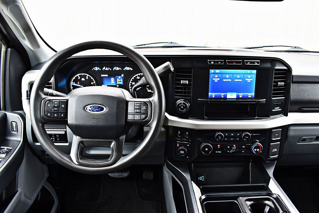 2023 Ford F-350 Image 25