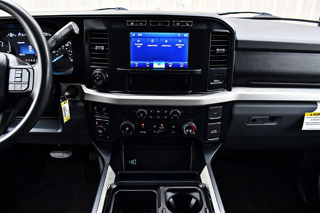 2023 Ford F-350 Image 27