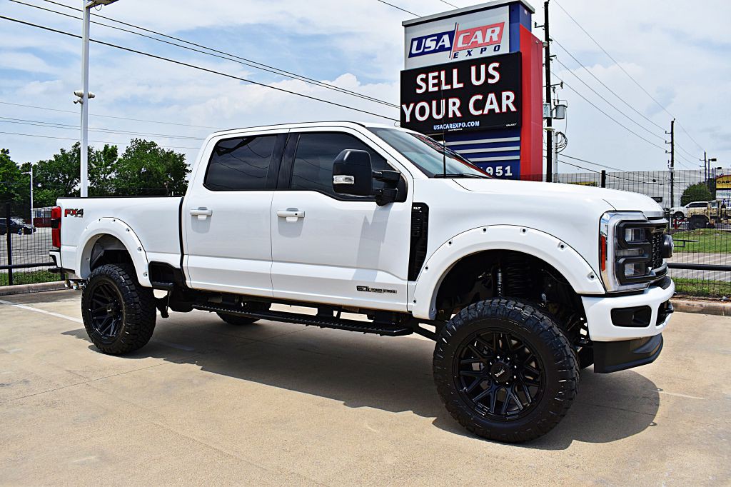 2023 Ford F-250 Image 3