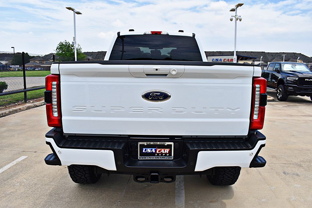 2023 Ford F-250 Image 6