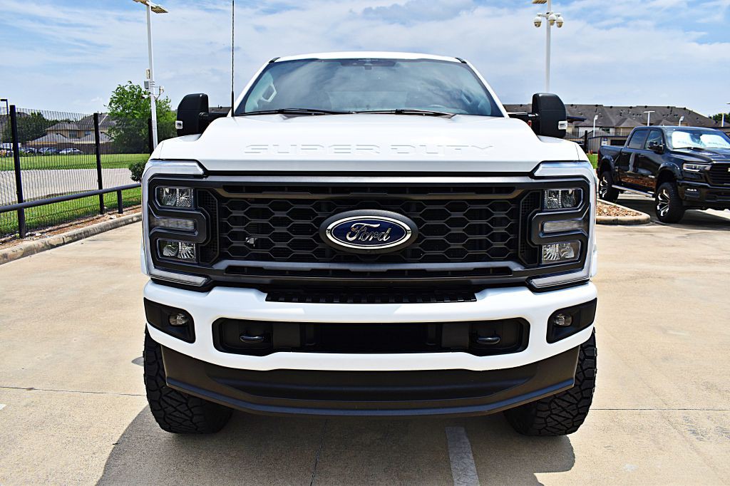 2023 Ford F-250 Image 13