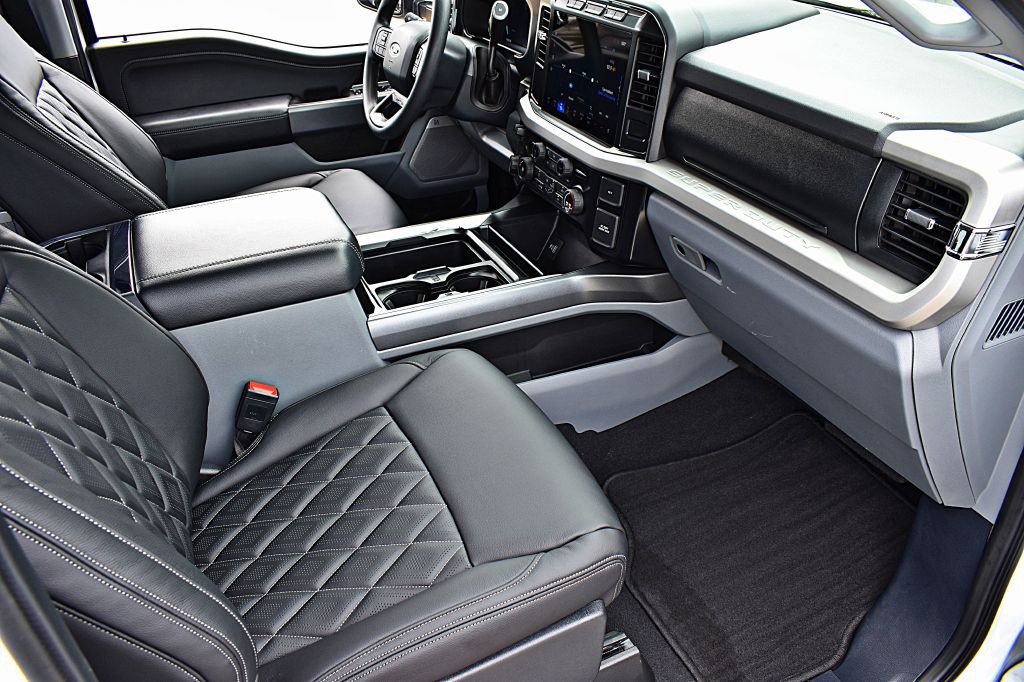 2023 Ford F-250 Image 21