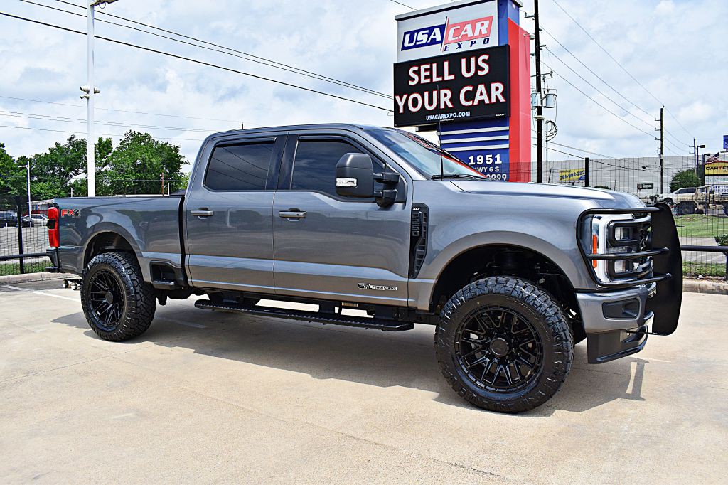 2023 Ford F-250 Image 3