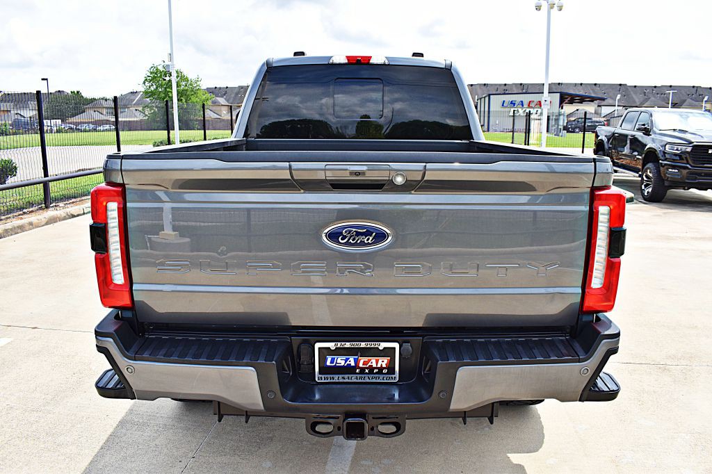 2023 Ford F-250 Image 6