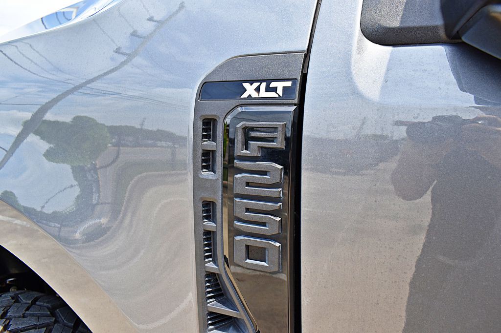 2023 Ford F-250 Image 53