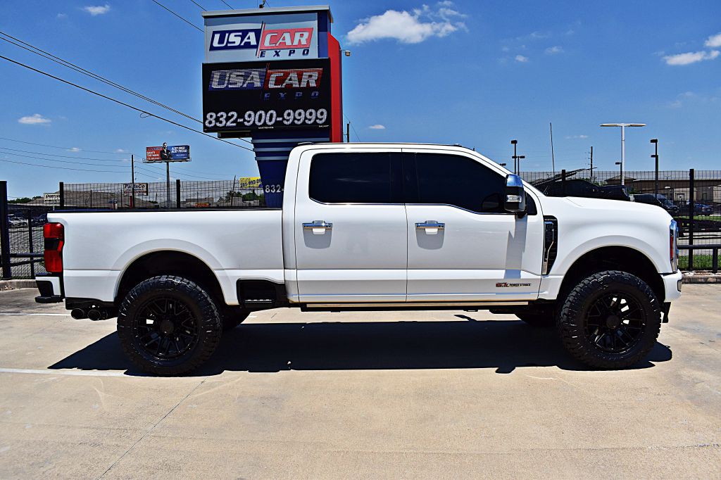 2023 Ford F-350 Image 4