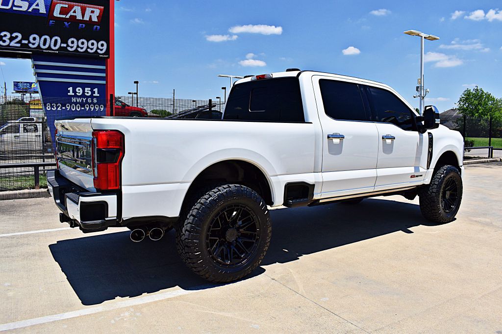 2023 Ford F-350 Image 5
