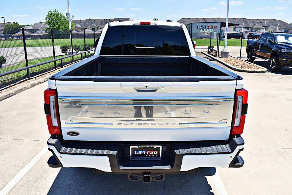 2023 Ford F-350 Image 7
