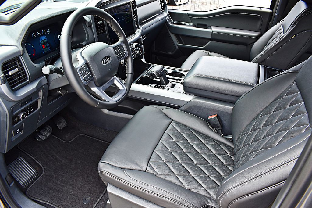 2025 Ford F-150 Image 17