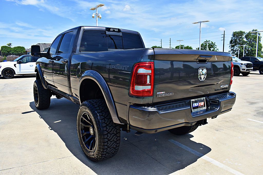 2023 RAM 2500 Image 9