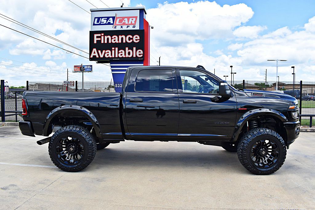 2025 RAM 2500 Image 4