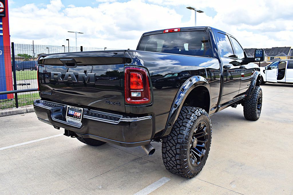 2025 RAM 2500 Image 8