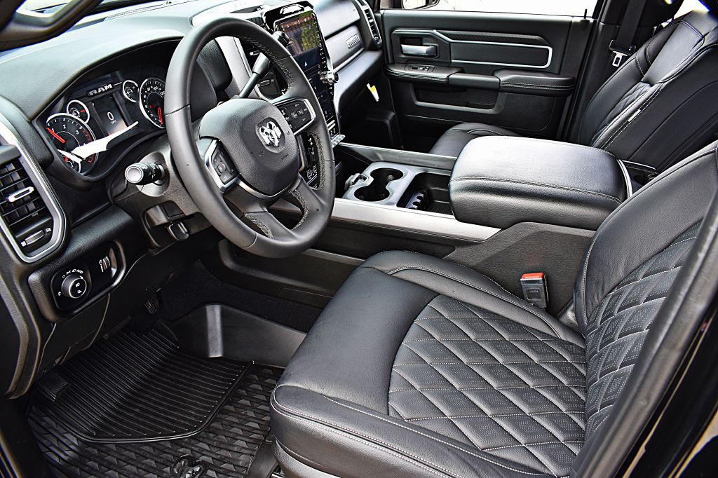 2025 RAM 2500 Image 17