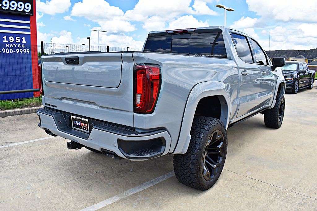 2024 GMC Sierra Image 8
