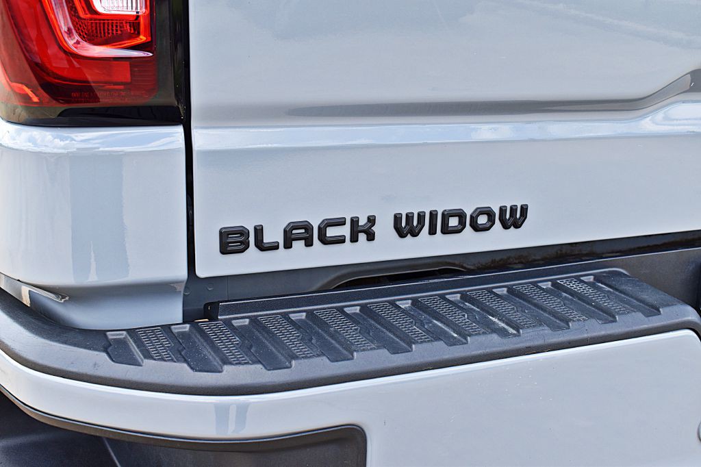 2024 GMC Sierra Image 67