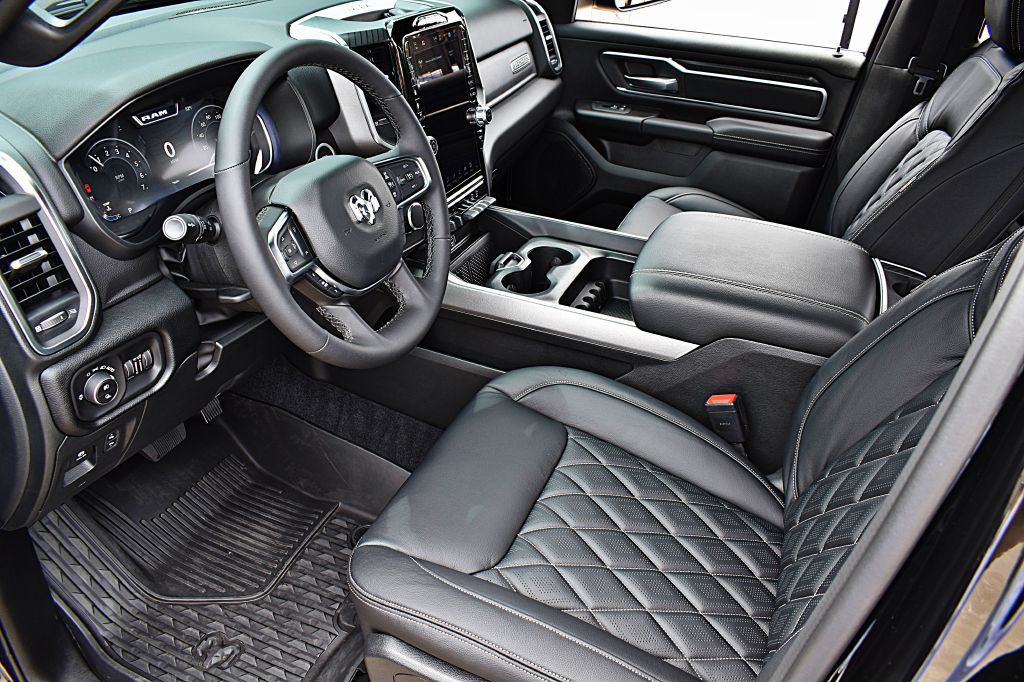 2026 RAM 1500 Image 17