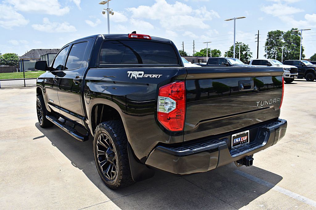 2021 Toyota Tundra Image 8
