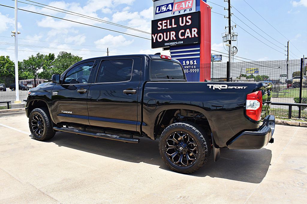 2021 Toyota Tundra Image 9