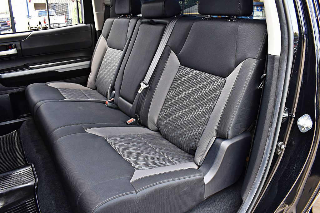 2021 Toyota Tundra Image 19