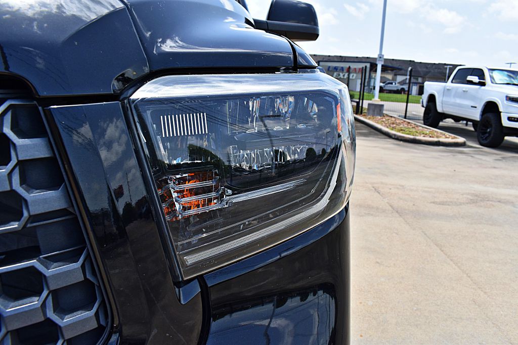 2021 Toyota Tundra Image 44