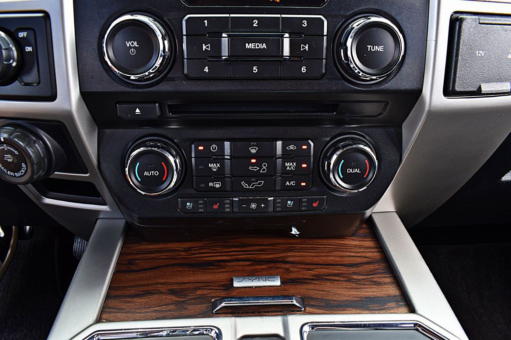 2018 Ford F-150 Image 32