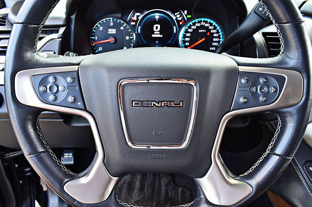 2019 GMC Yukon Image 38