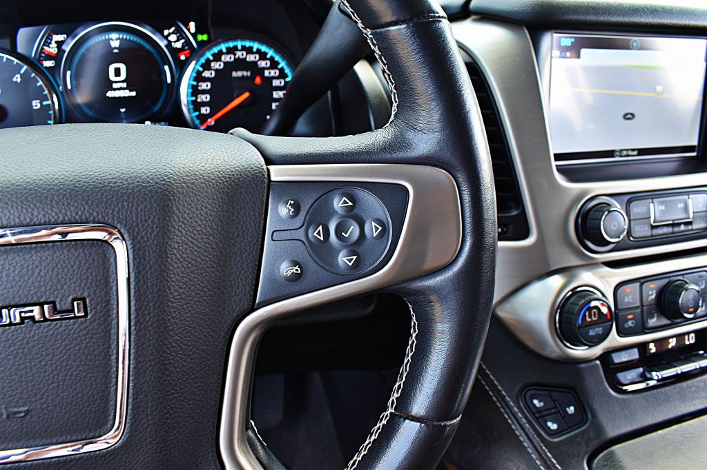 2019 GMC Yukon Image 40