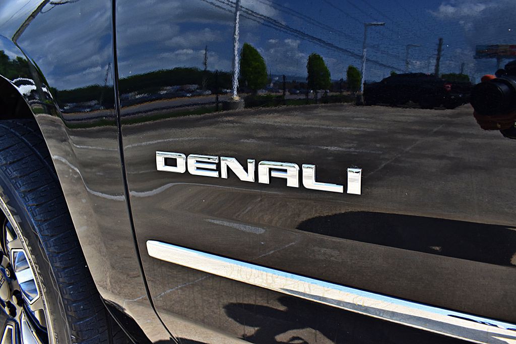 2019 GMC Yukon Image 53