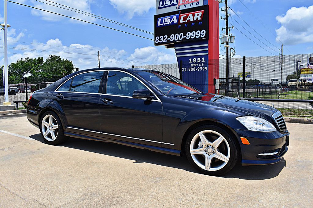 2010 Mercedes-Benz S-Class Image 3