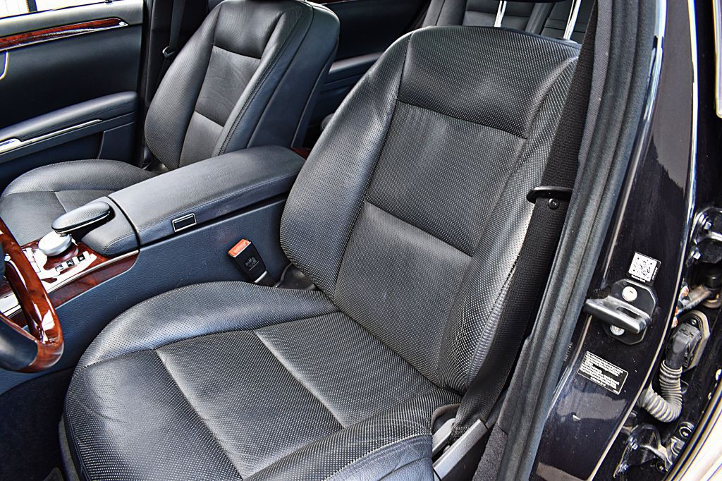 2010 Mercedes-Benz S-Class Image 17