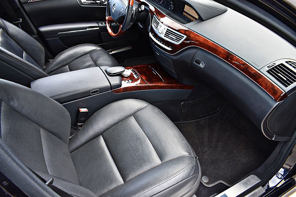 2010 Mercedes-Benz S-Class Image 20