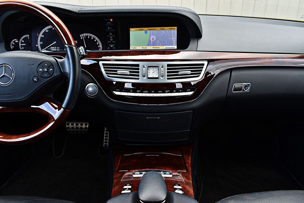 2010 Mercedes-Benz S-Class Image 27